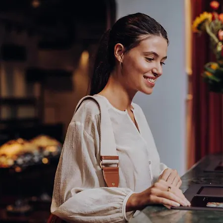 Ξενοδοχείο Ruby Emma By Ihg 4*