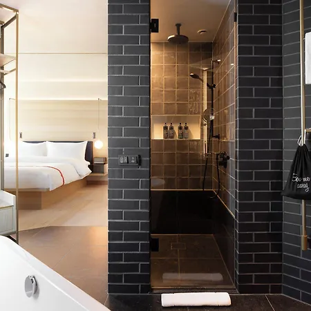 Ruby Emma By Ihg Отель 4*