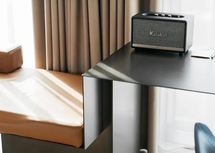 Ruby Emma אמסטרדם