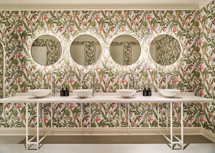 Ruby Emma אמסטרדם