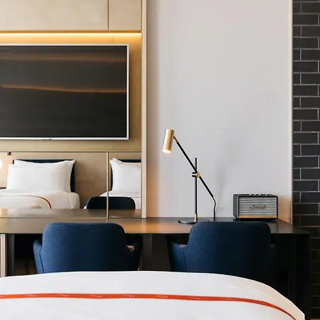Hotel Ruby Emma By Ihg 4*
